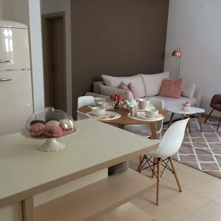 Wishing Well Apartment